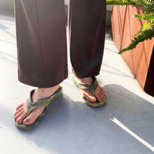 將圖片載入圖庫檢視器 漁夫夾腳拖(軍綠x米黃)